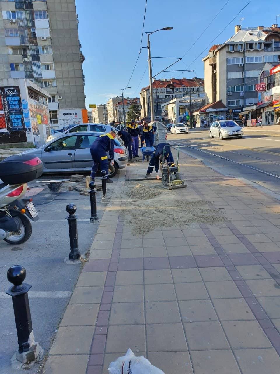 Реконструкција тротоара у Пожешкој улици