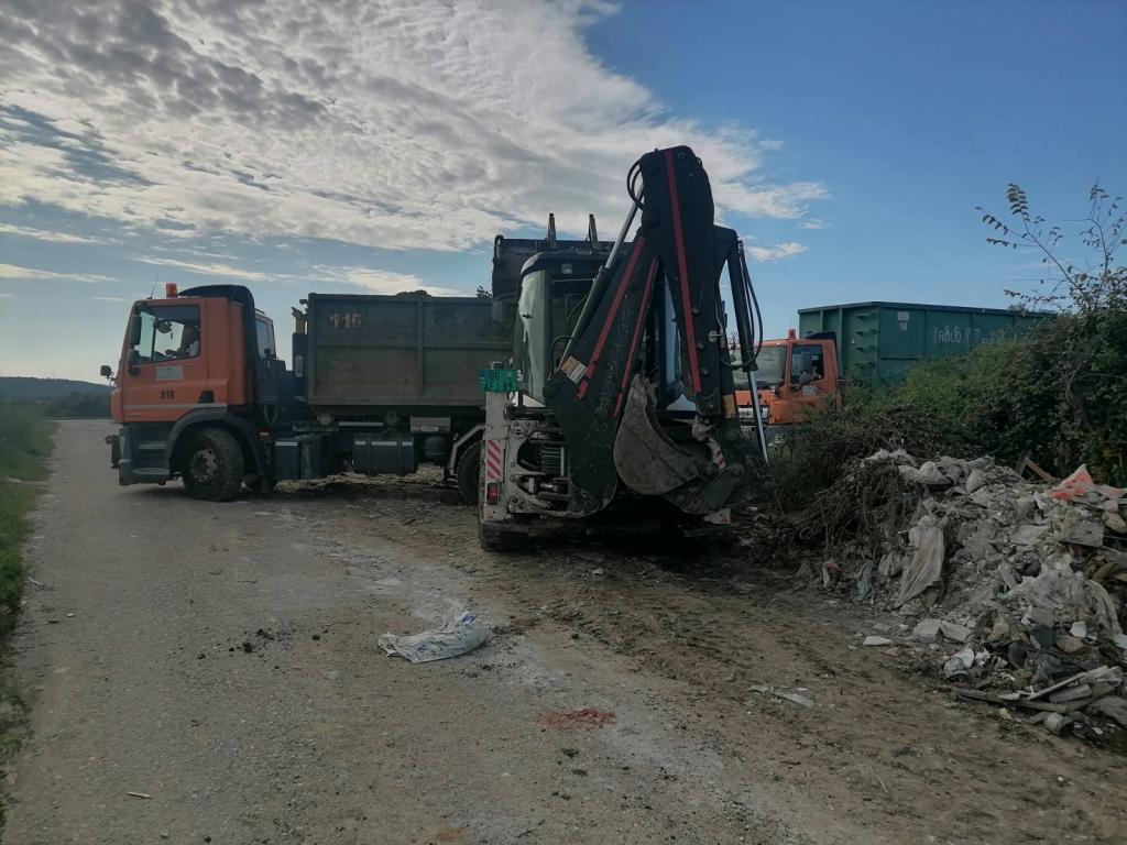 Завршено чишћење депоније у Рушњу у Кривих њива