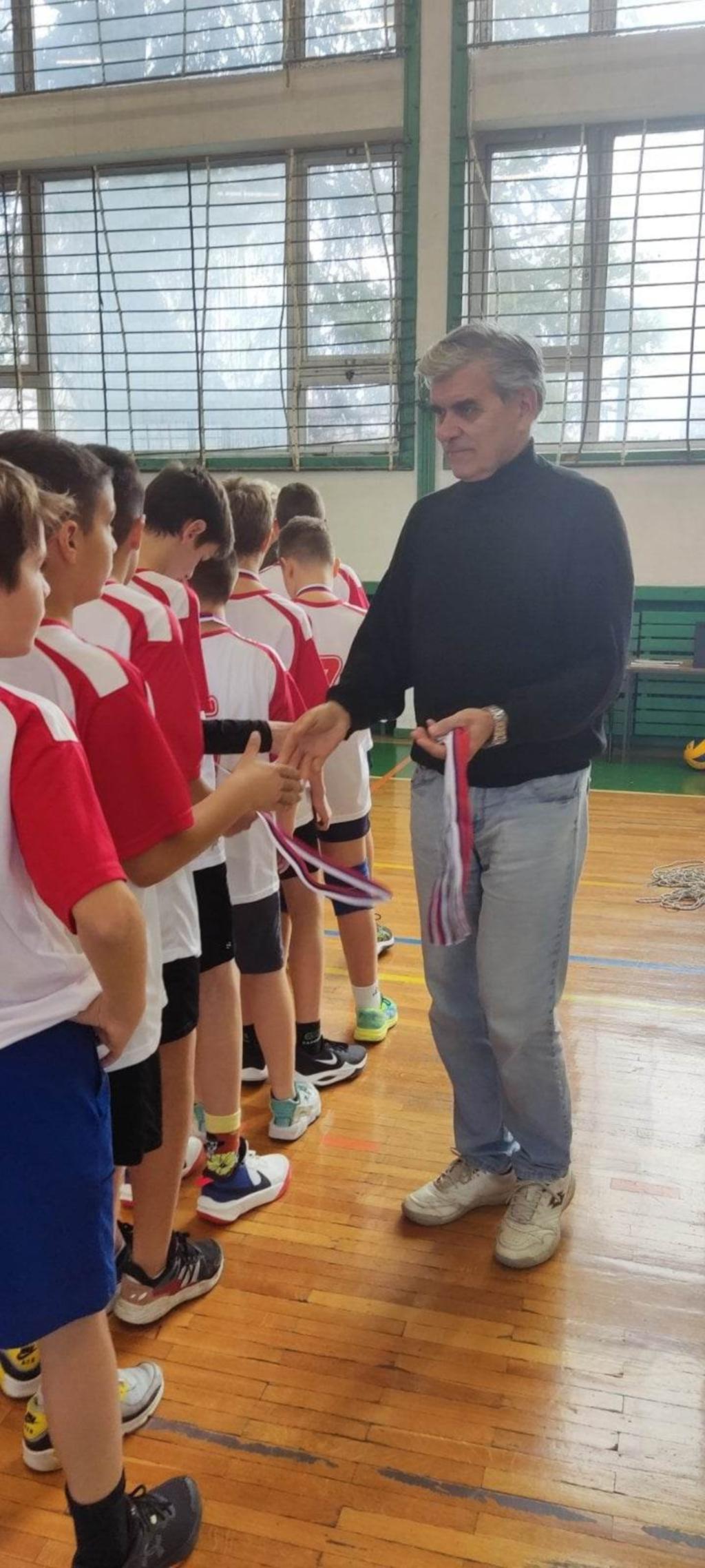 Завршено општинско првенство у одбојци за дечаке